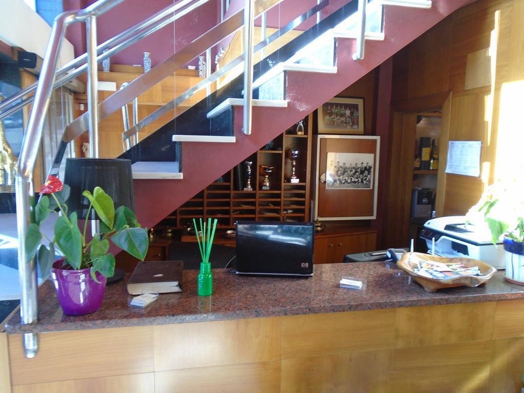Hostal Fonda Galicia Cardedeu Exterior foto