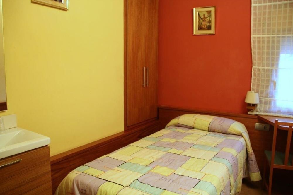 Hostal Fonda Galicia Cardedeu Exterior foto